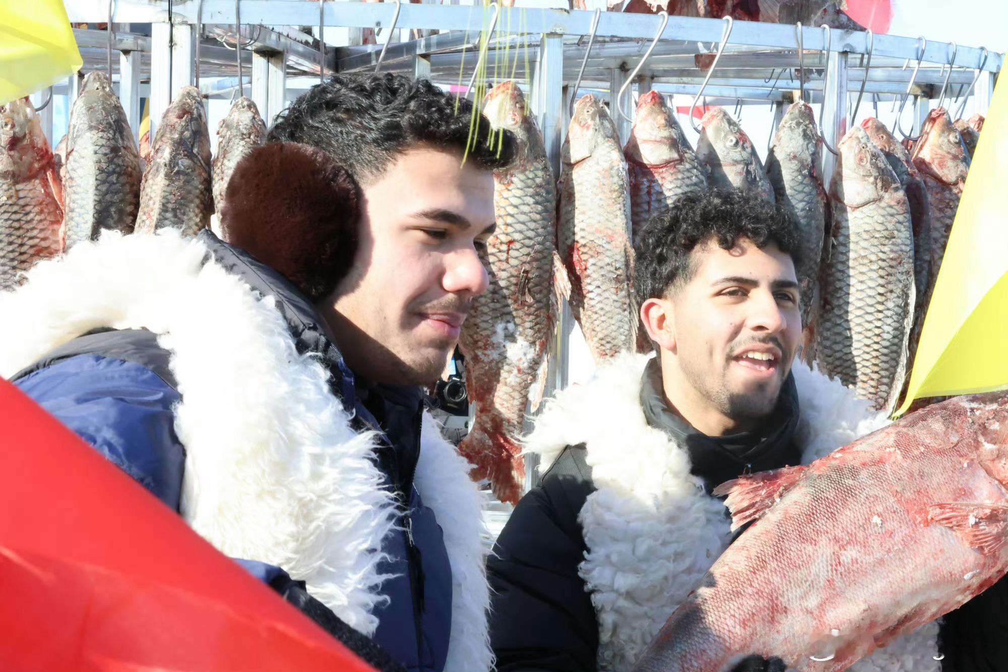 外国网民掀起成为中国人潮流挺好的什么时候出国能全程中文无障碍交流 