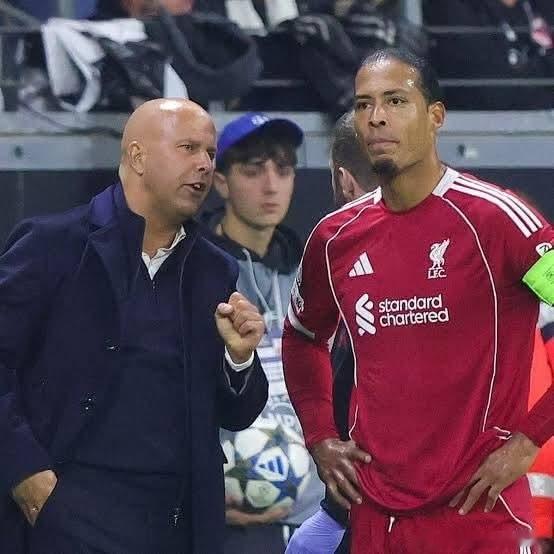 范迪克谈到那位在新闻发布会上向斯洛特提问有关阿隆索传闻的记者：