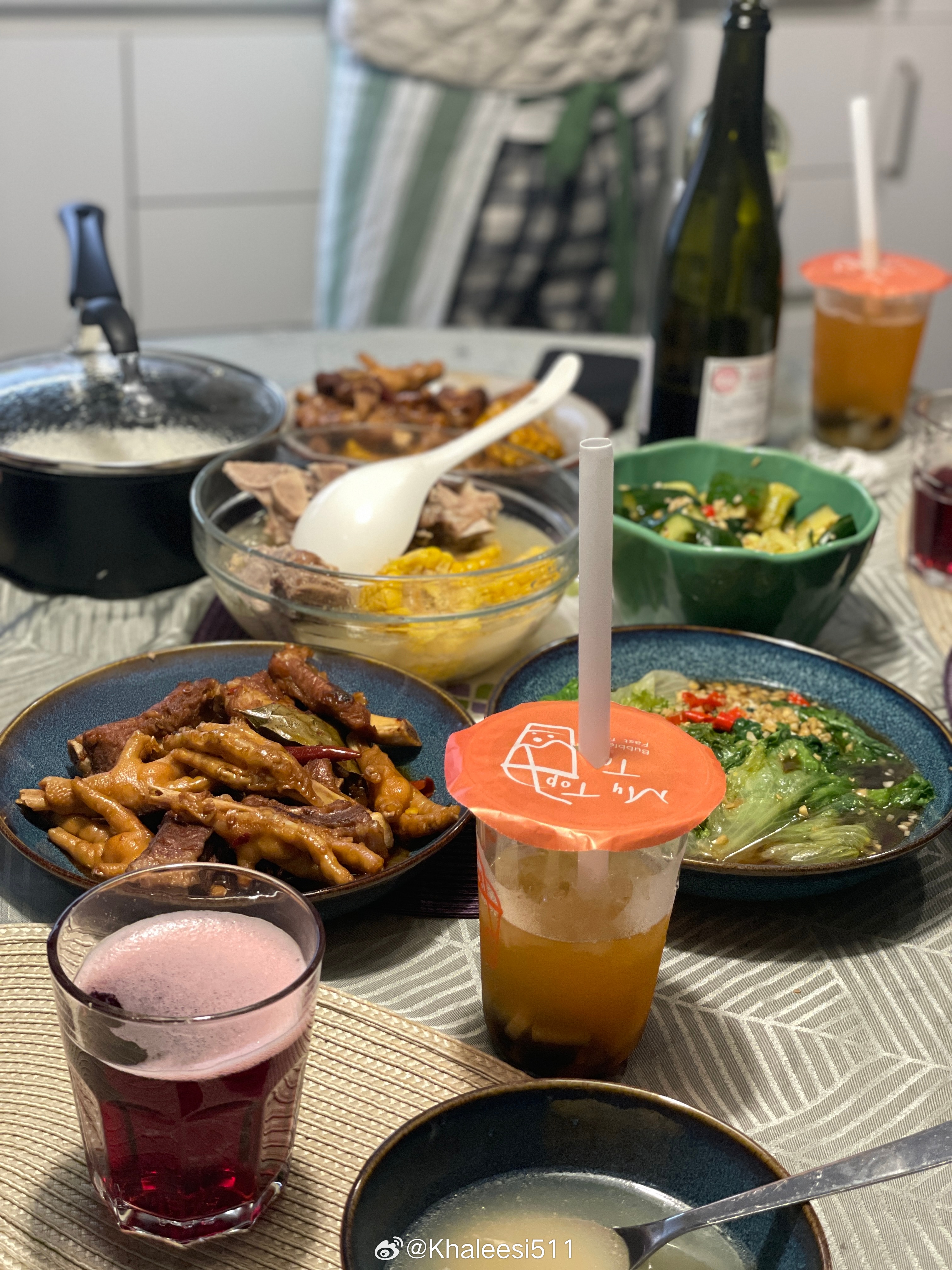 又幸福了，猛吃一大碗米饭 ​​​