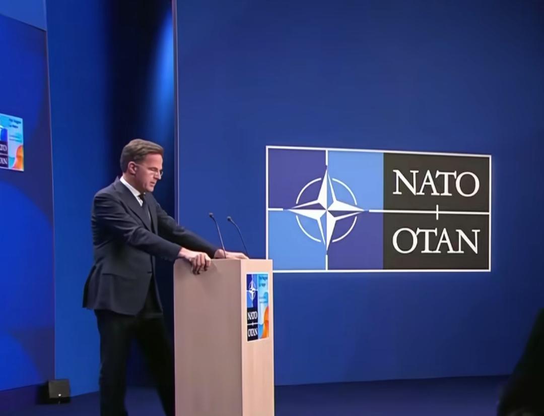 美欧裂痕有进一步扩大的风险。
根据媒体消息，美国将向欧洲移交部分"四星"作战司令