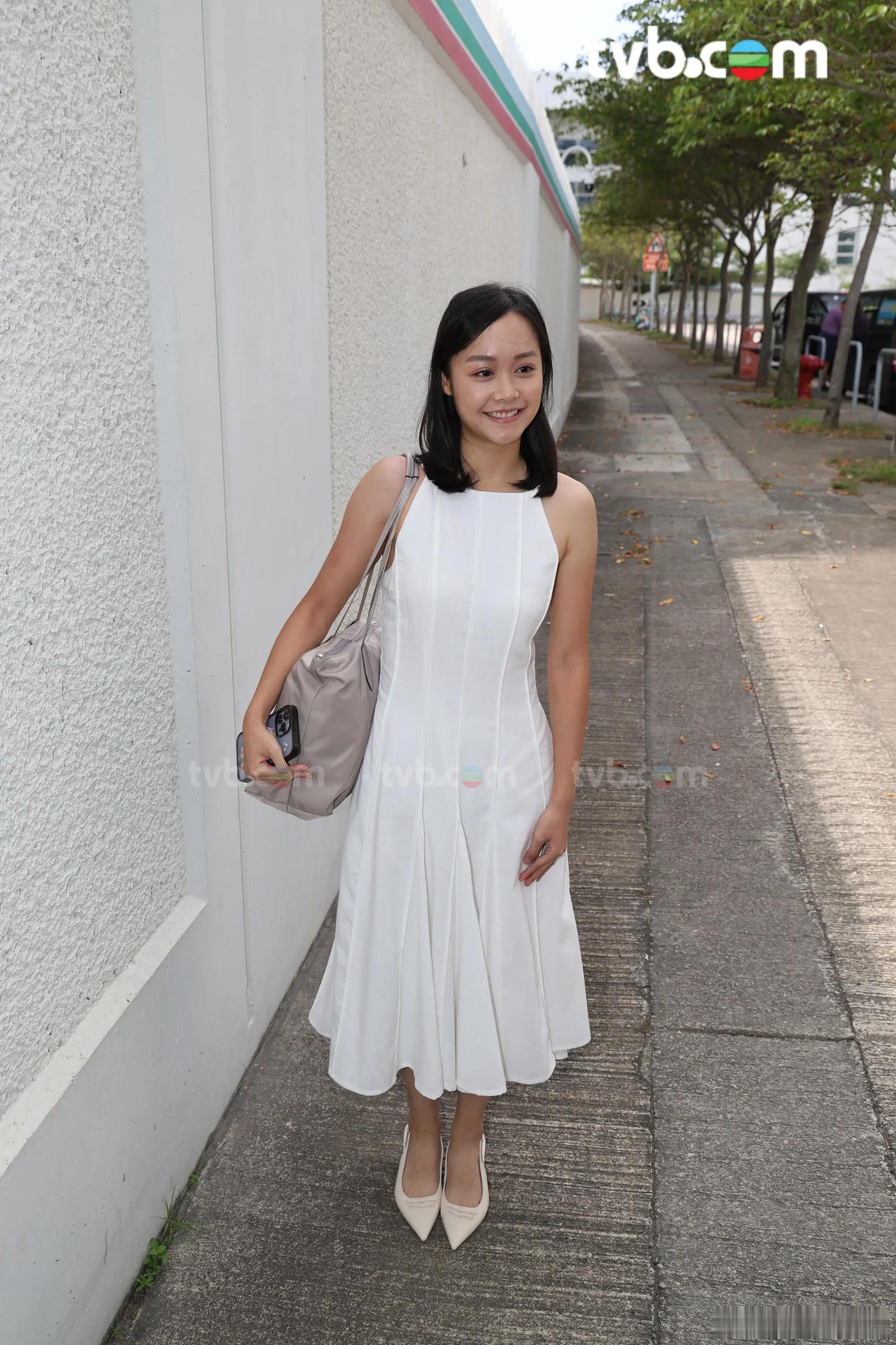 香港小姐2026首輪面試佳麗逐個睇.p1-9：Agnes 27歲 學生 男朋友陪