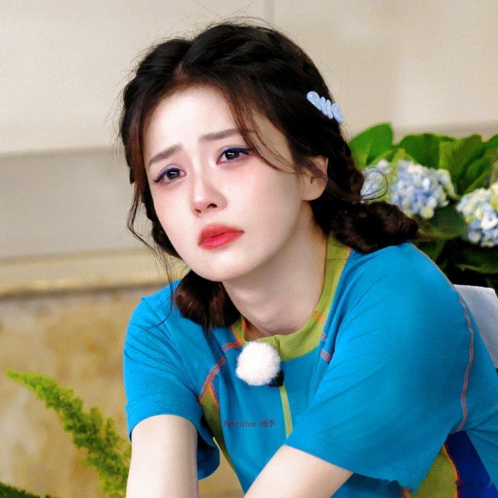白鹿章若楠妆容如果白鹿美到你了那么不好意思😬家妻太美也有错你家姐姐头大也不能赖