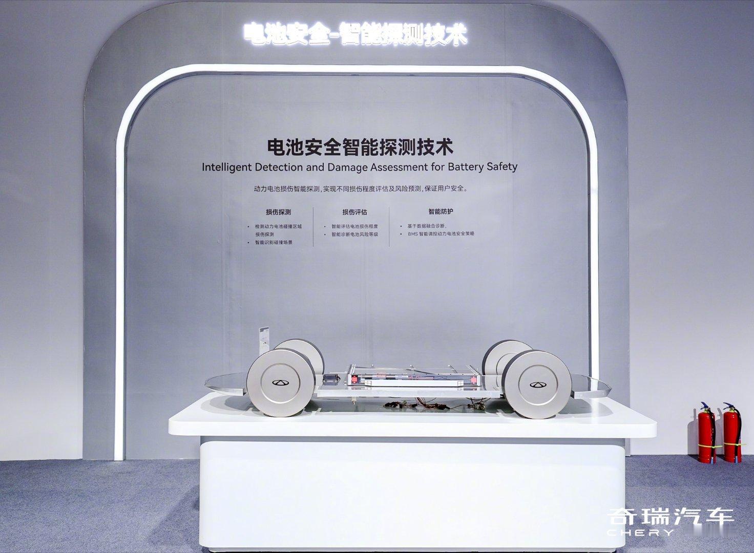 今晚发布会直接把家底亮出来，既要“犀牛电池”这种把安全做到极致的当下产品，又要布