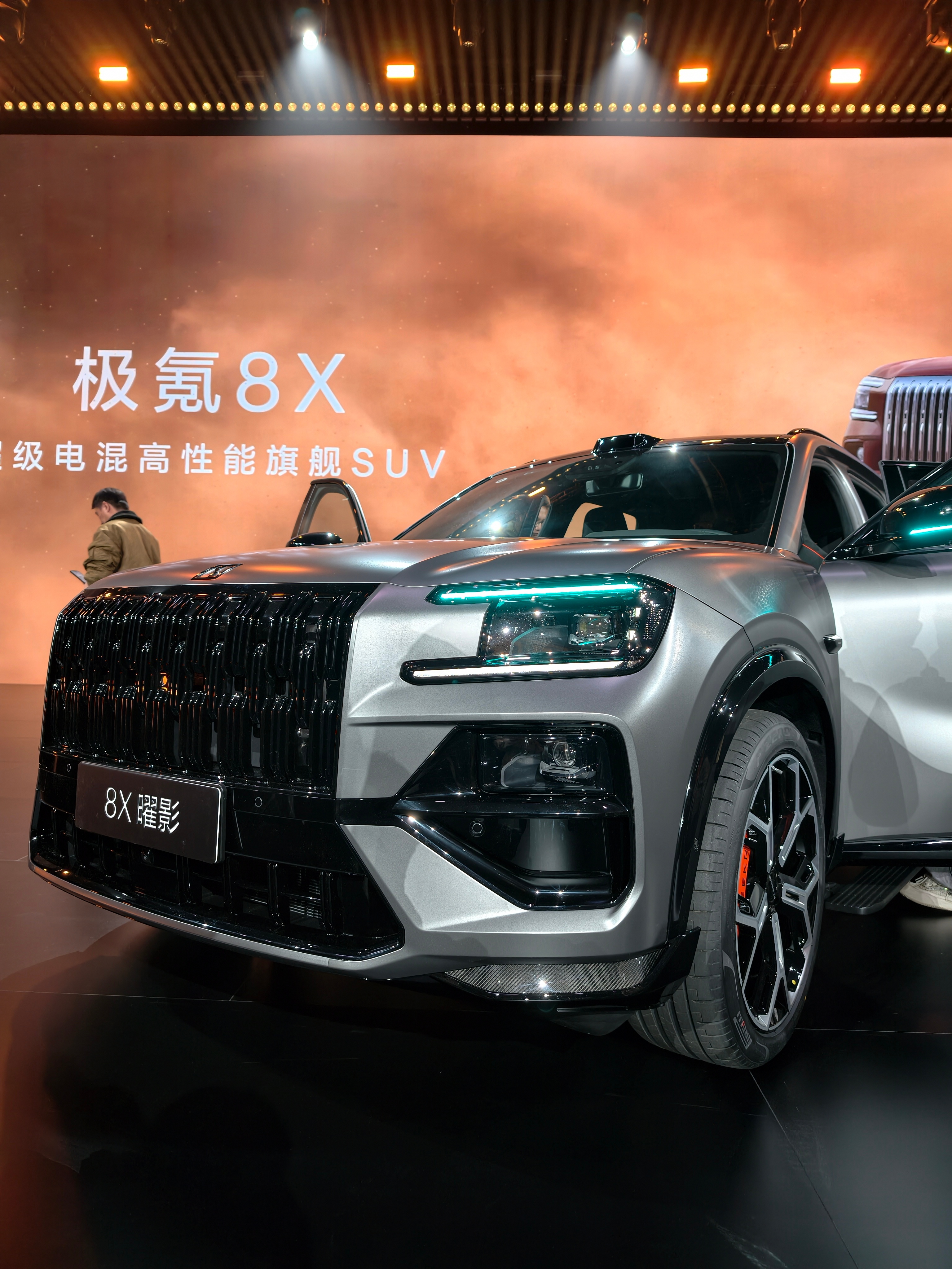 好帅，好帅，好帅，真的没啥说的了，这个真的帅爆了极氪8x曜影极氪8x新公路之王极