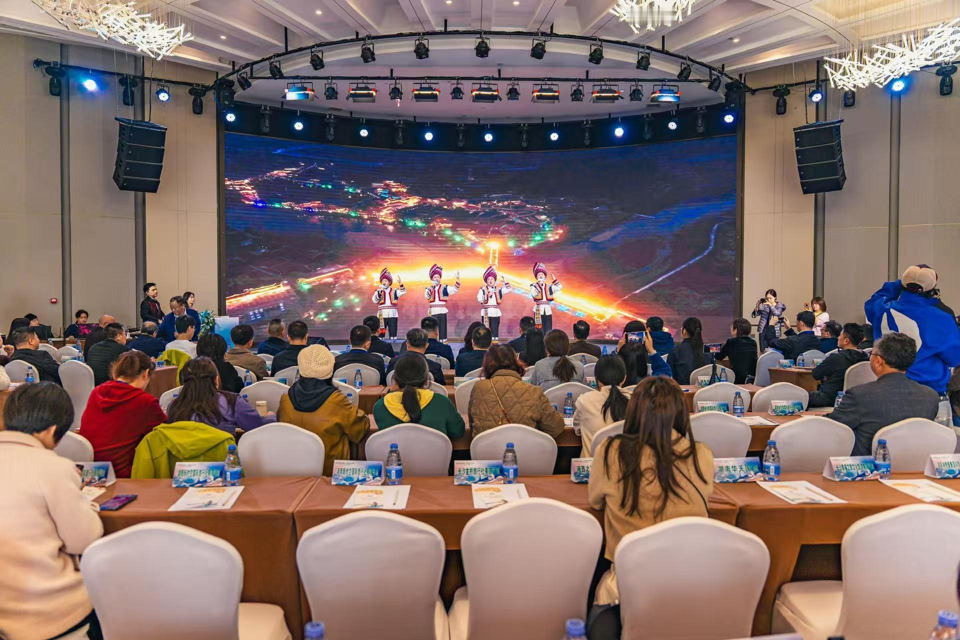 龙山文旅推介会在长沙举行【龙山文旅推介会在长沙举行，多重福利邀您赴约！】龙山文旅