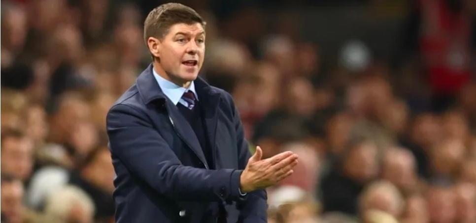 杰拉德等待利物浦电话 红军或考虑换帅利物浦近期状态极差，导致外界对斯洛特在安菲尔