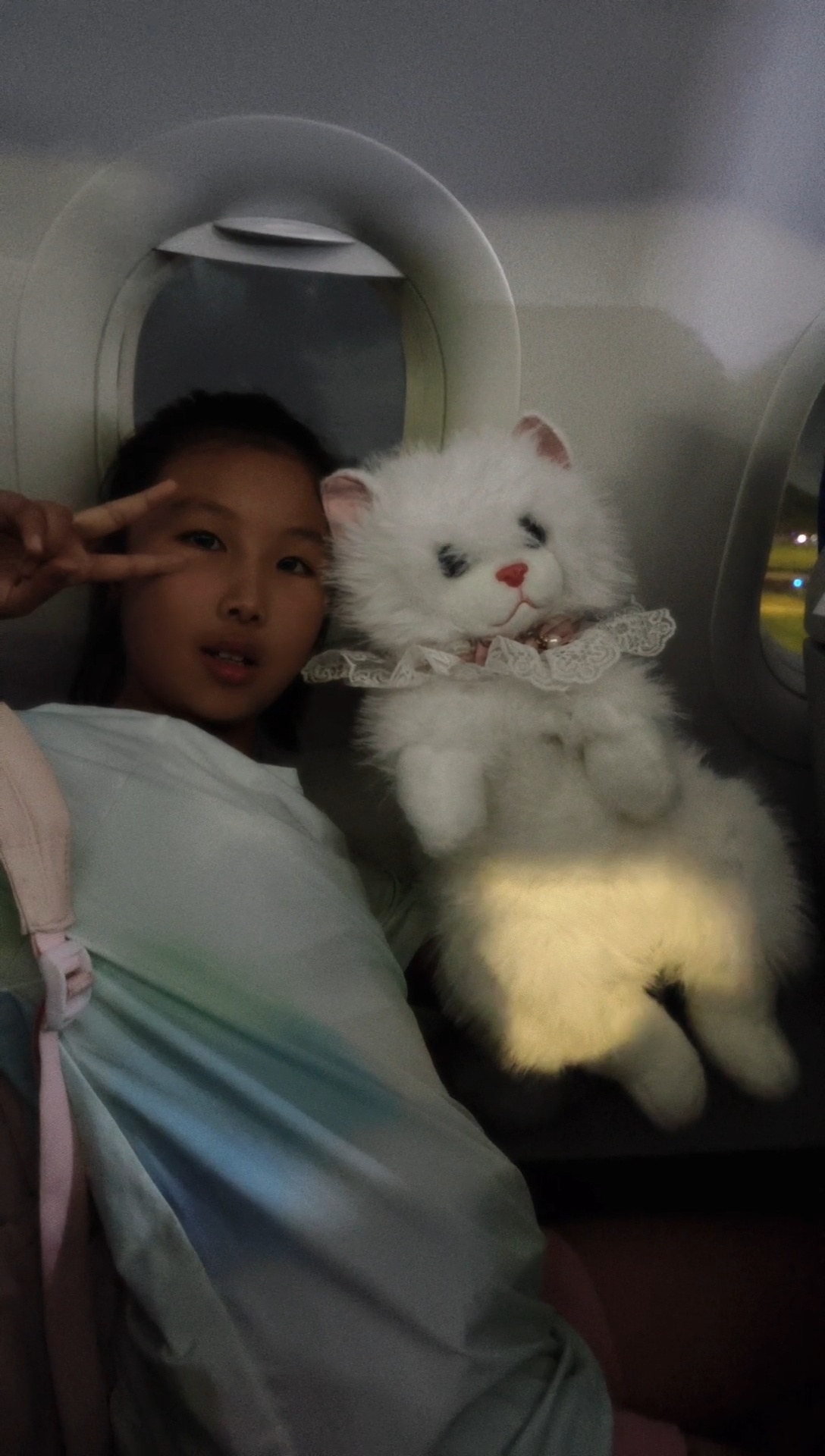 暑假旅行⛺️开启🔛小朋友第一次坐飞机✈️，兴奋的飞起～ 重庆·重庆江北国际机场