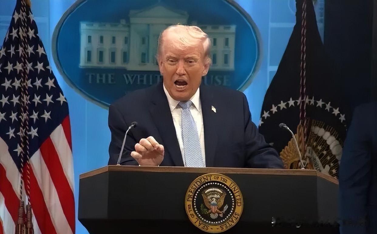 说好的停战谈判呢？

据报道，美国总统特郎普在媒体上发文，称要封锁霍尔木兹海峡，