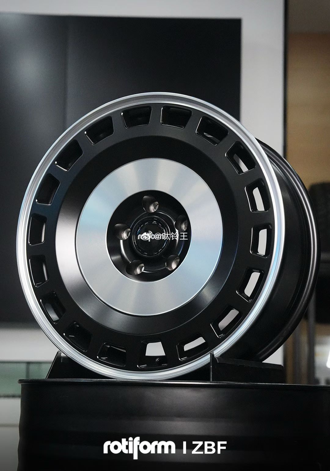 ROTIFORM  2026年新款 全新型号ZBF 18寸 双色到货适配车型：大