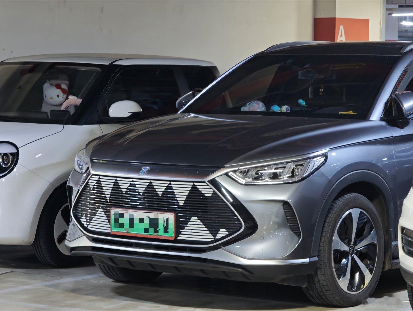 下地库开车，被凶到了