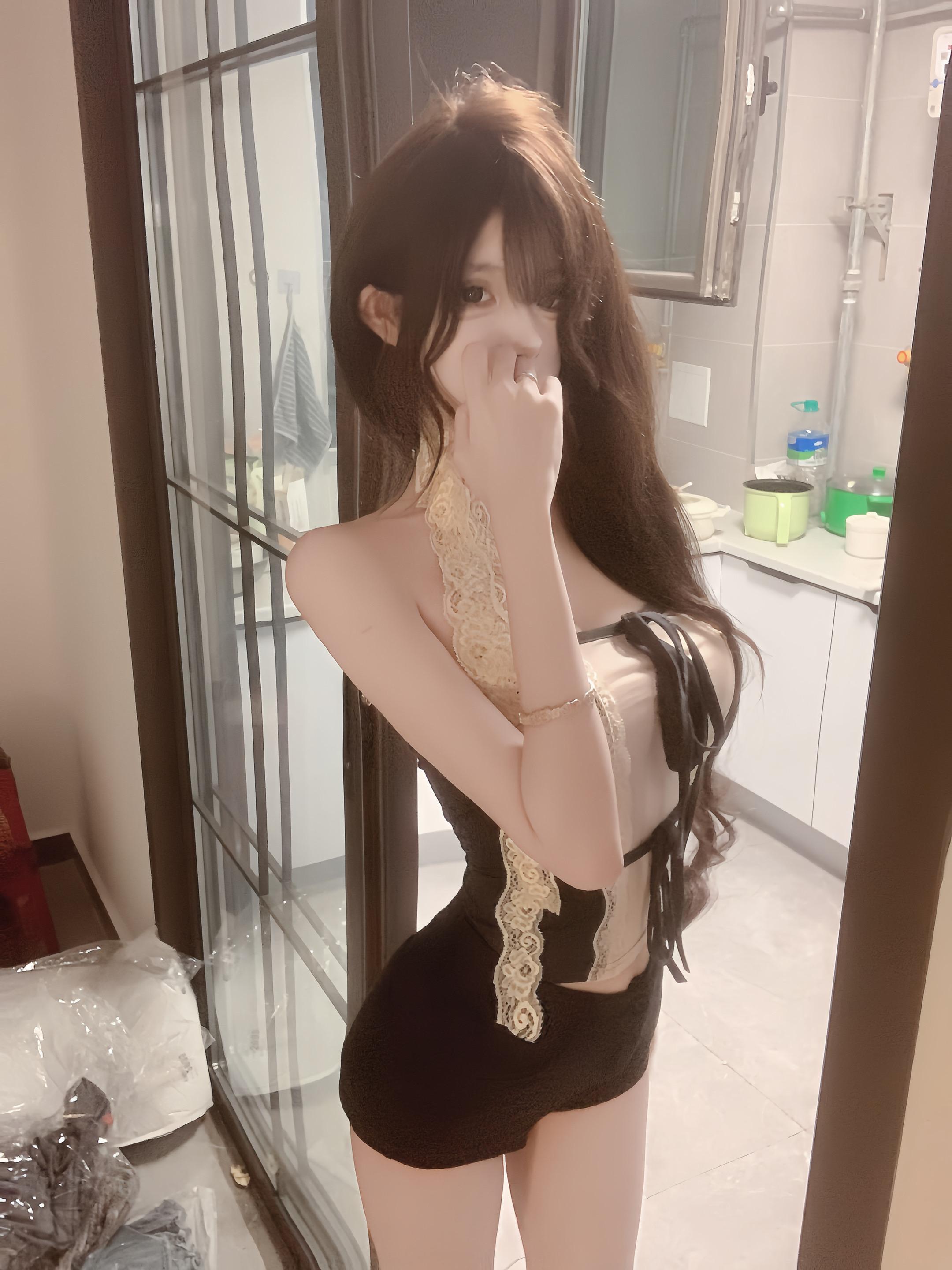 我對你來說是一顆星也好…請你繼續做我的宇宙吧..