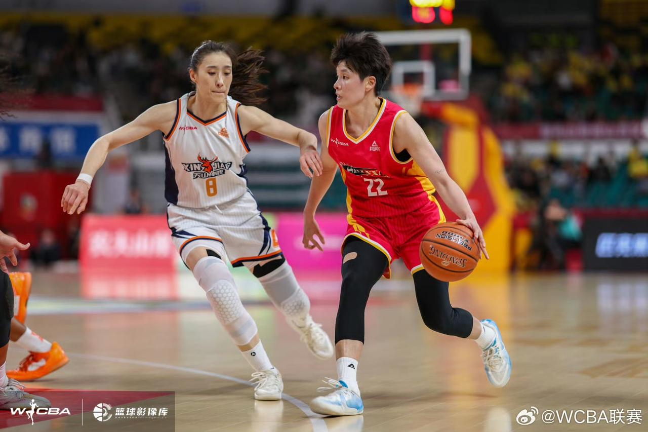 看样子，今晚新疆女篮还是难赢山西女篮

虽然我个人很希望新疆女篮打进总决赛，然而