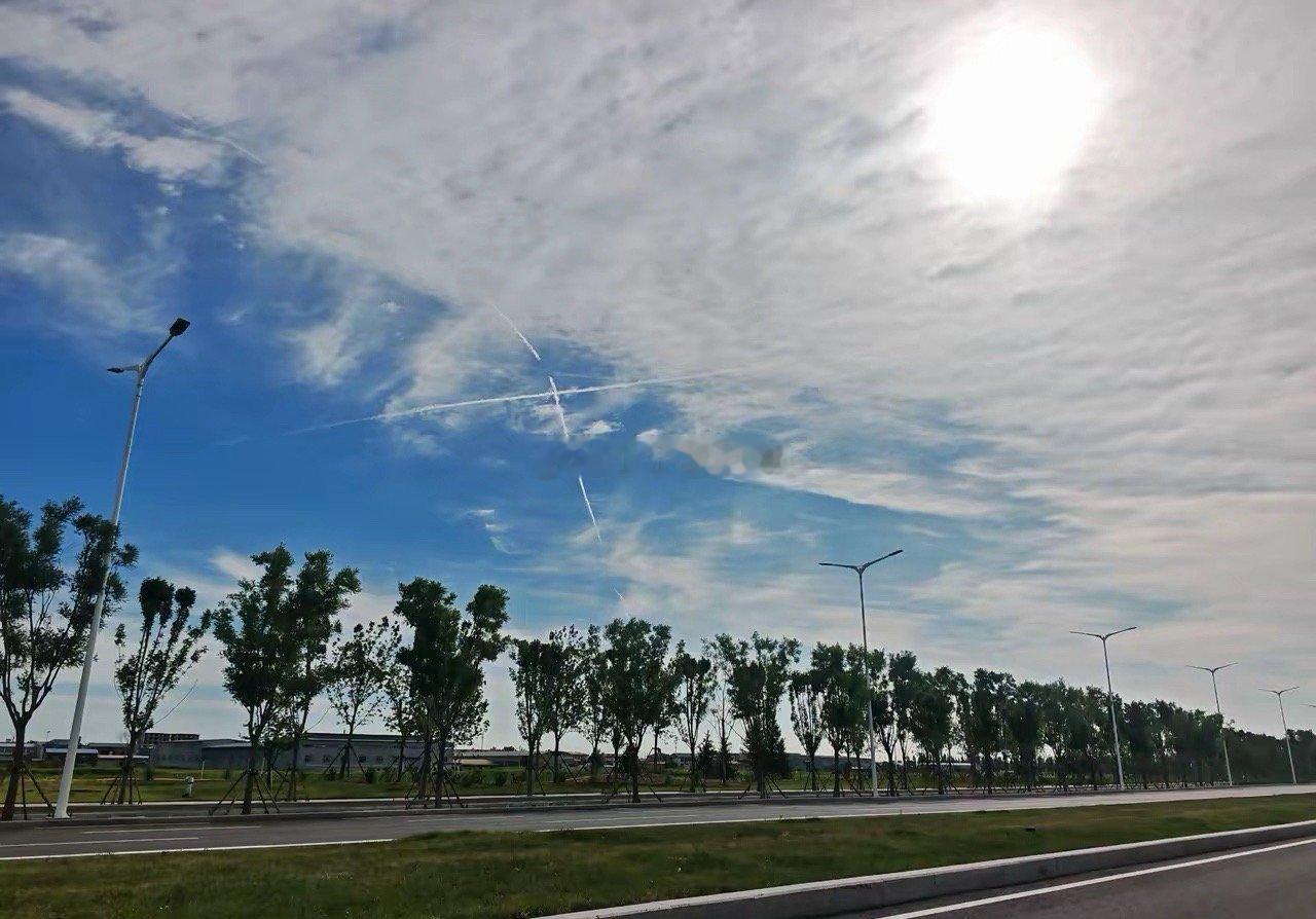 7.15今日复盘今天最容易被带偏的，不是华天、长电、华微等核心一致被按跌停，而是