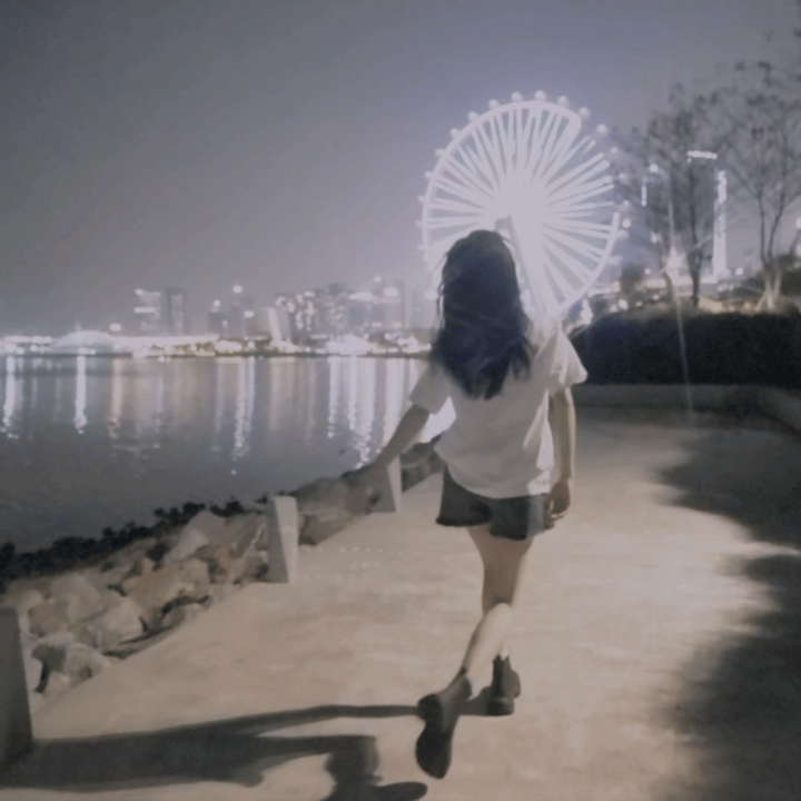 两根细竹在蹦跶🙂 ​​​