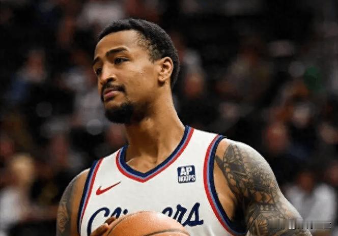 快船主帅泰伦·卢宣布让约翰·科林斯先首发一段时间。11月11日快船主场迎战老鹰，