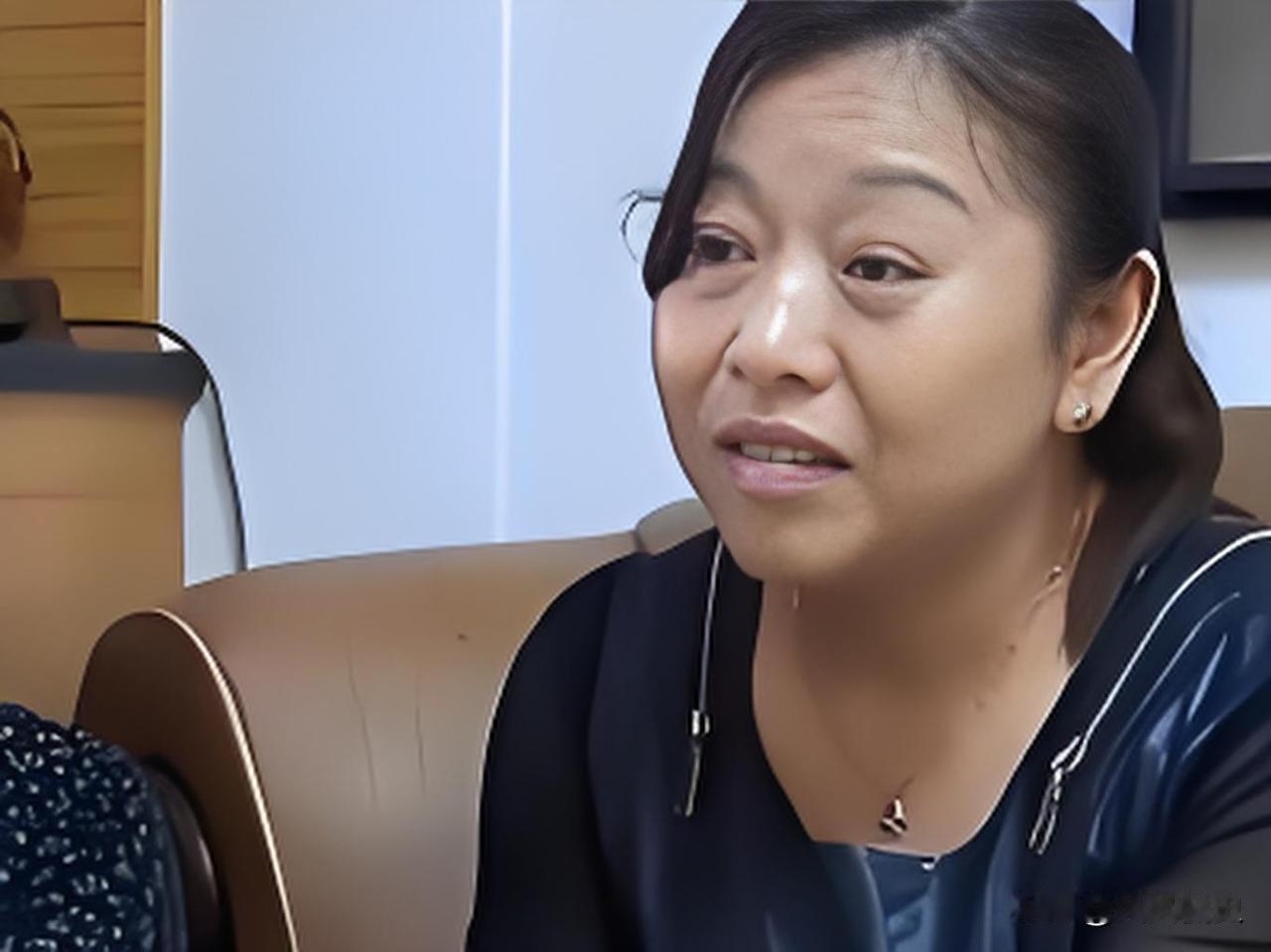 身家不菲的湖南女老板郭漫红，被熟人骗到偏僻处，推进了三米多深、漆黑冰冷的地下排污