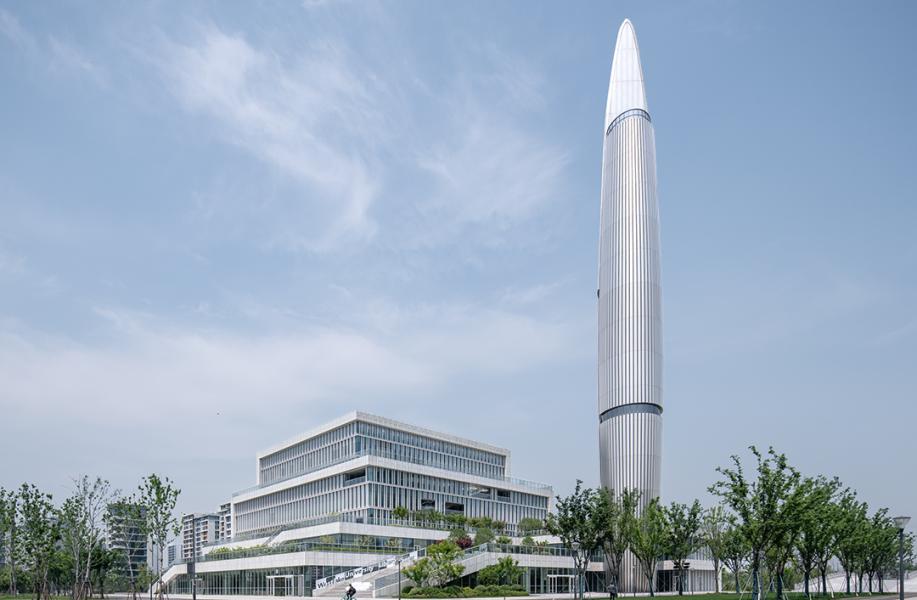 当年筹建西湖大学的消息传开后，网上讨论度特别高。施一公校长当初提出，五年内师资科