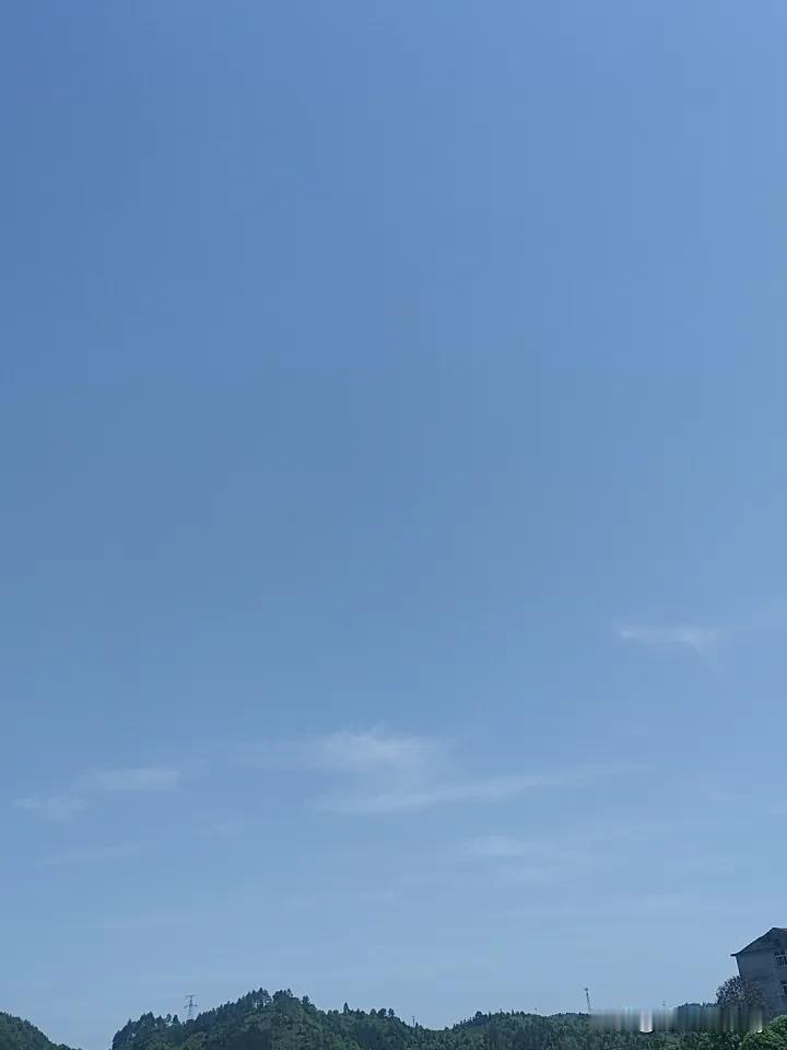 分享一张你相册最美的天空我喜欢的天空，不知道各位网友们喜不喜欢