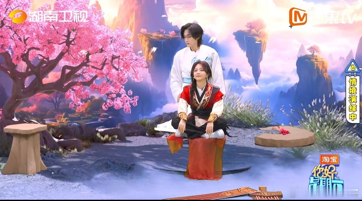 汪铎也是演上冰雪奇缘艾莎了 “绿幕不 NG” 环节太有梗！付航喷雪花的瞬间，汪铎