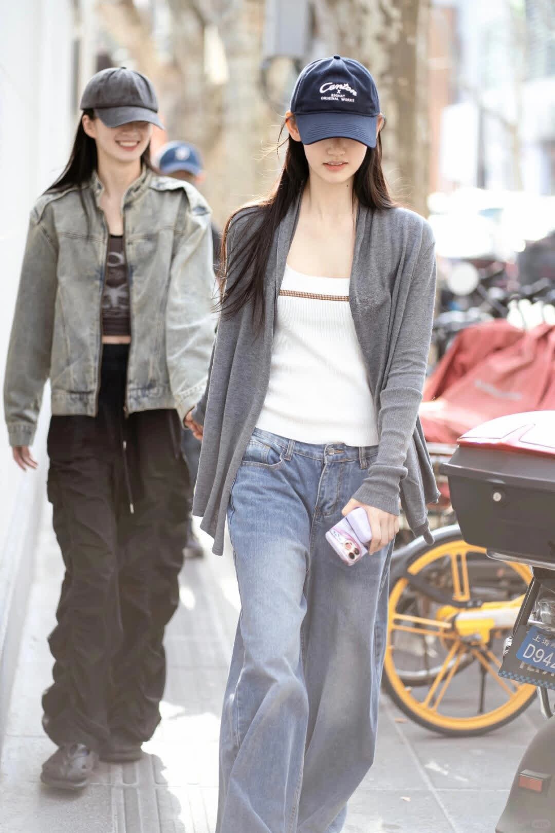 妈妈哈哈我被街拍了 和回家就刷到自己啦哈哈哈哈 看到好多老婆要🔗哈哈我来也！！