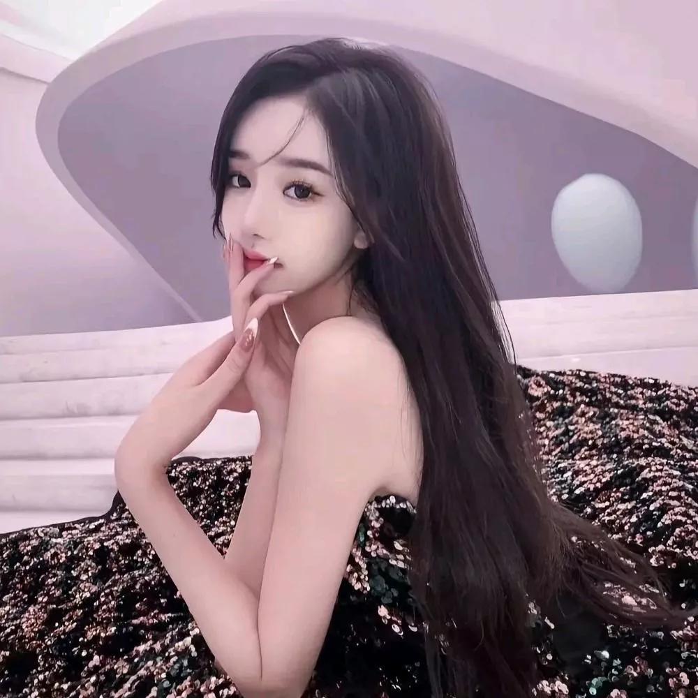 优雅黑裙美少女，温柔凝视心尖上温柔白裙少女 温柔蓝裙少女 贵气黑裙女神 黑裙感美