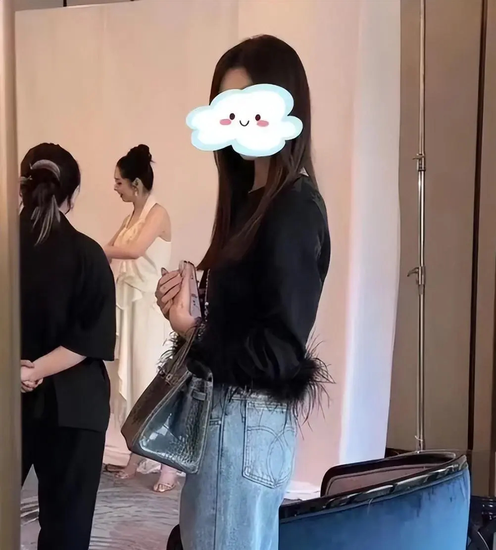 郭碧婷疑似又怀了！久违亮相肚子却隆起来了，腰上全是赘肉 
