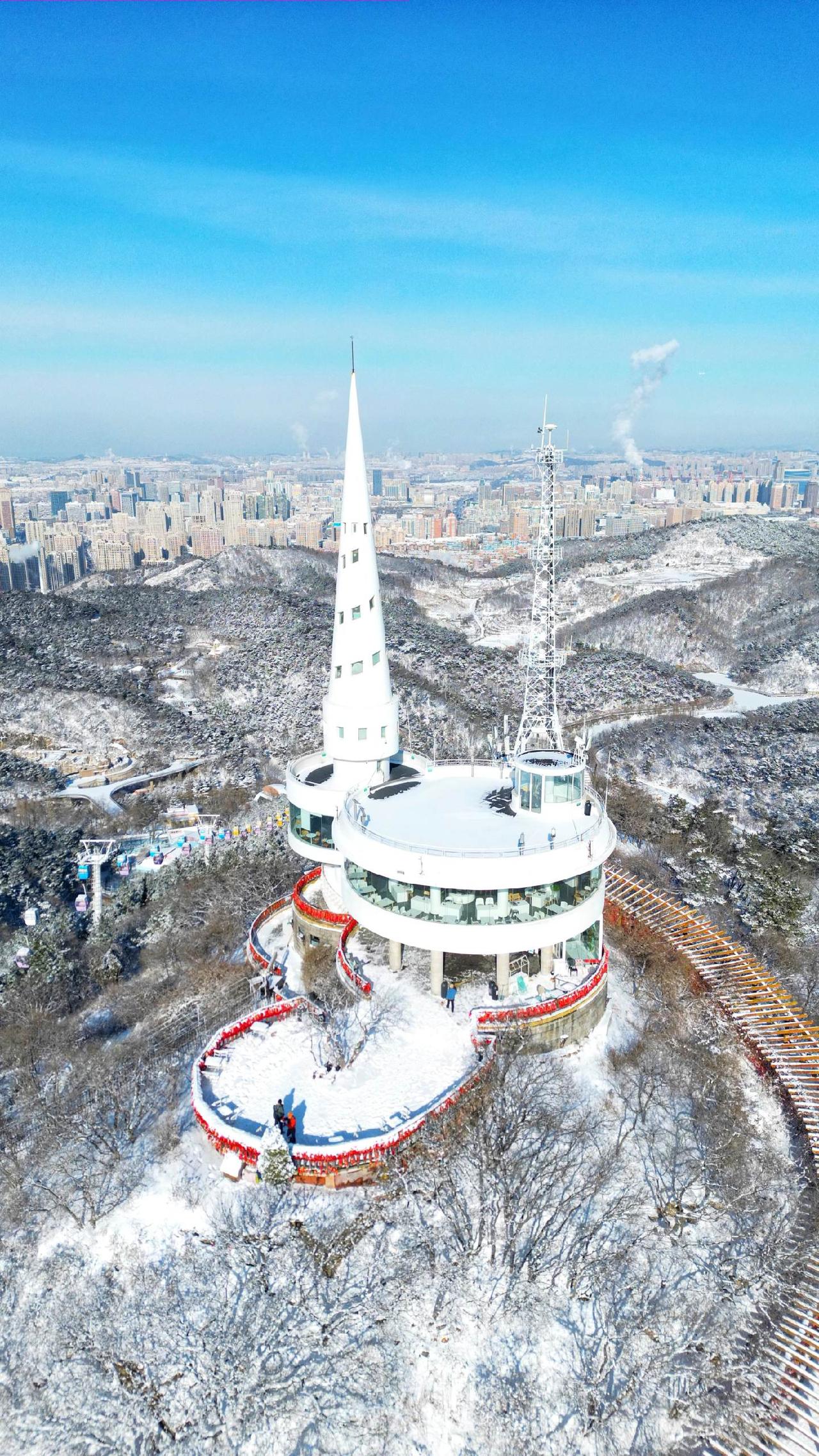 能打败大连的，只有下雪的大连，下雪啦，来看雪景吧