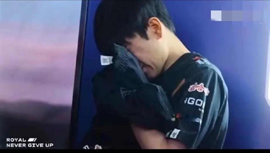 Gala真是联盟历史上舆论反转程度最大的AD选手了！网友整活“Ga好遇见你”用以