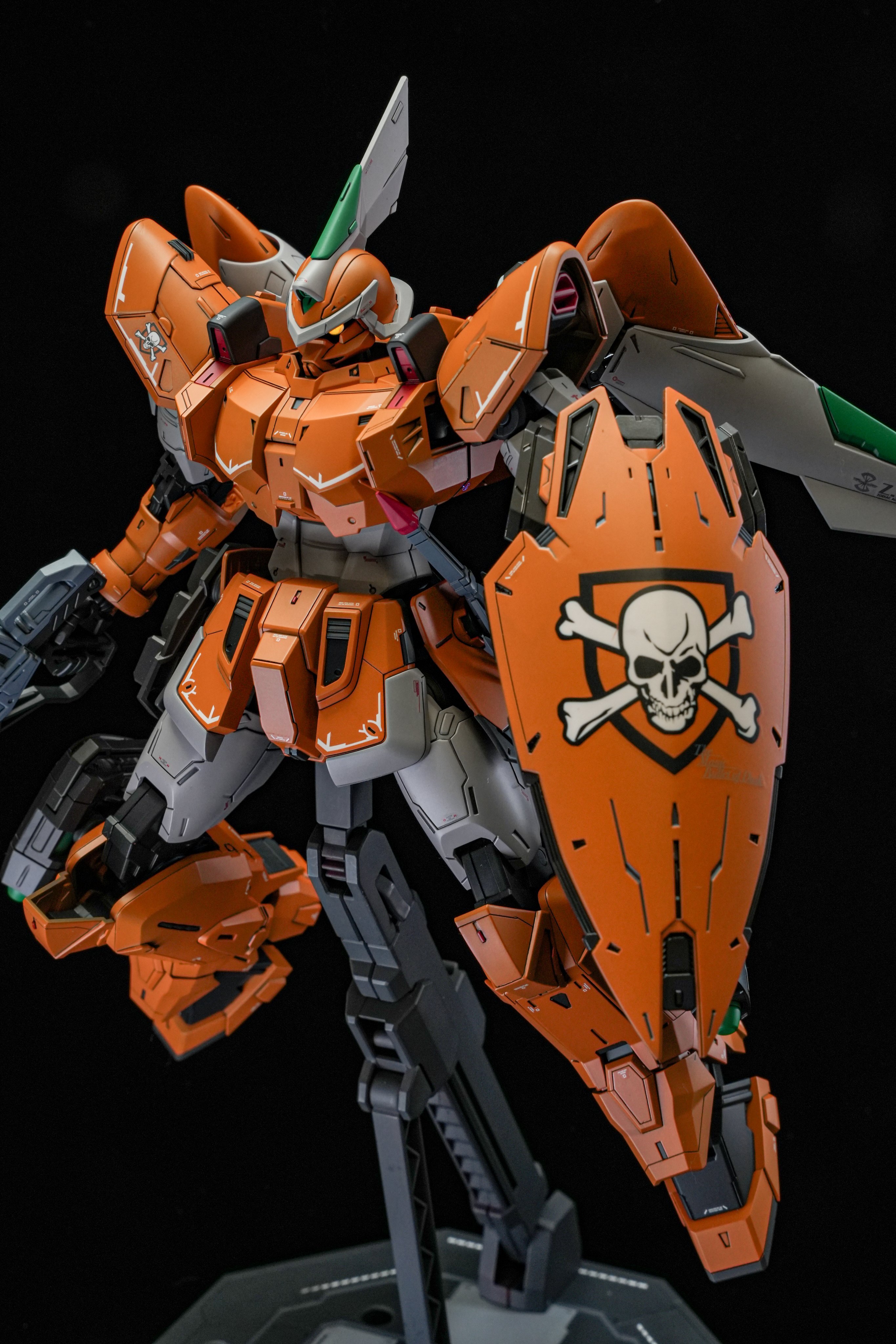MG 1/100 米凯尔专用机动金恩（by エア）高达模型[超话]高达模型 ​​