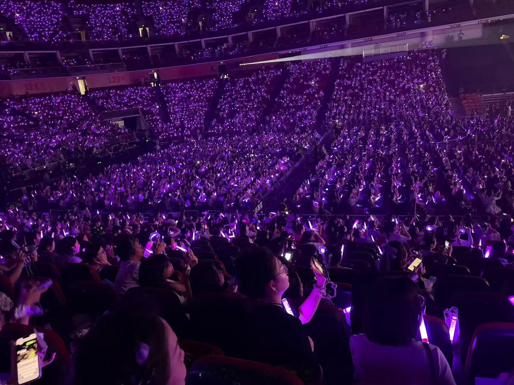 罗云熙演唱会紫海含金量幸福的紫海！罗云熙熙界无限剧场巡回演唱会