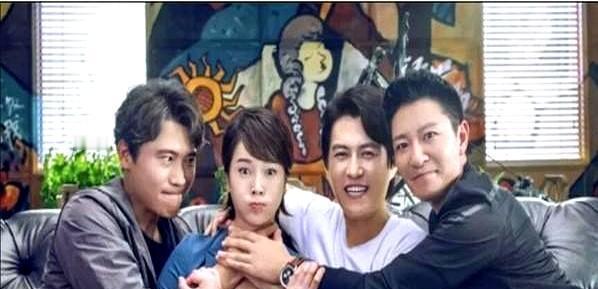 发现个怪现象。
越是这帮不会“演”的戏骨，越被年轻人追着喊“真在演”。
靳东、左