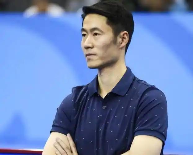 王励勤现在最怕的根本不是输球，而是樊振东、陈梦这批老将真撂挑子不干了！樊振东远走