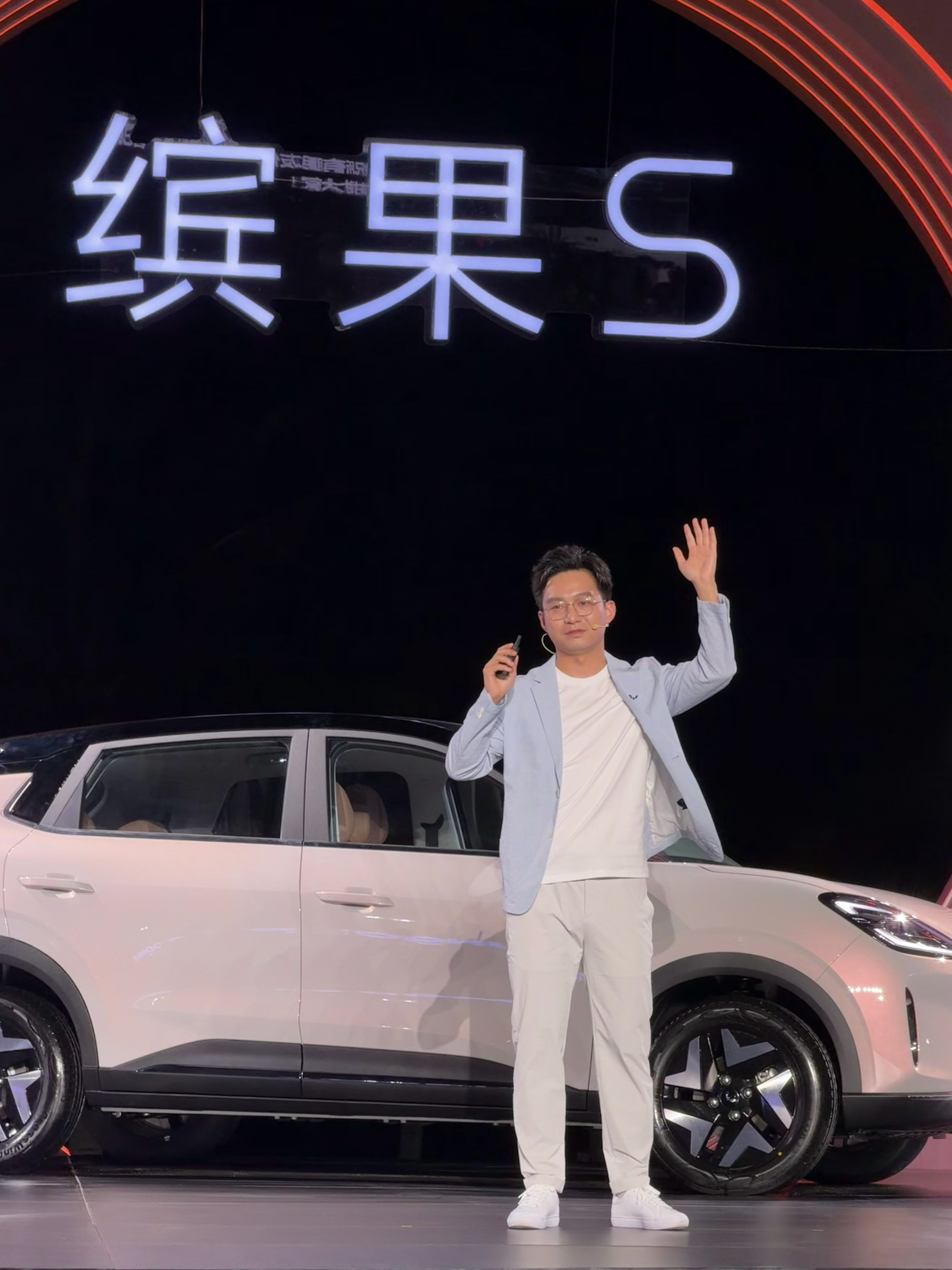 2026款五菱缤果S正式上市，置换补贴价为6.38—8.68万元，长续航版本提升