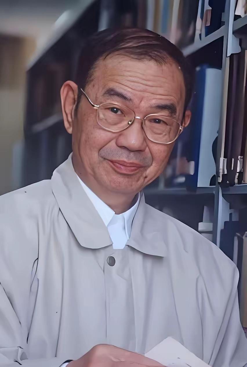 中国工程院院士、微电子及冶金专家！
他是中国冶金领域的“开路先锋”！为国家炼出“