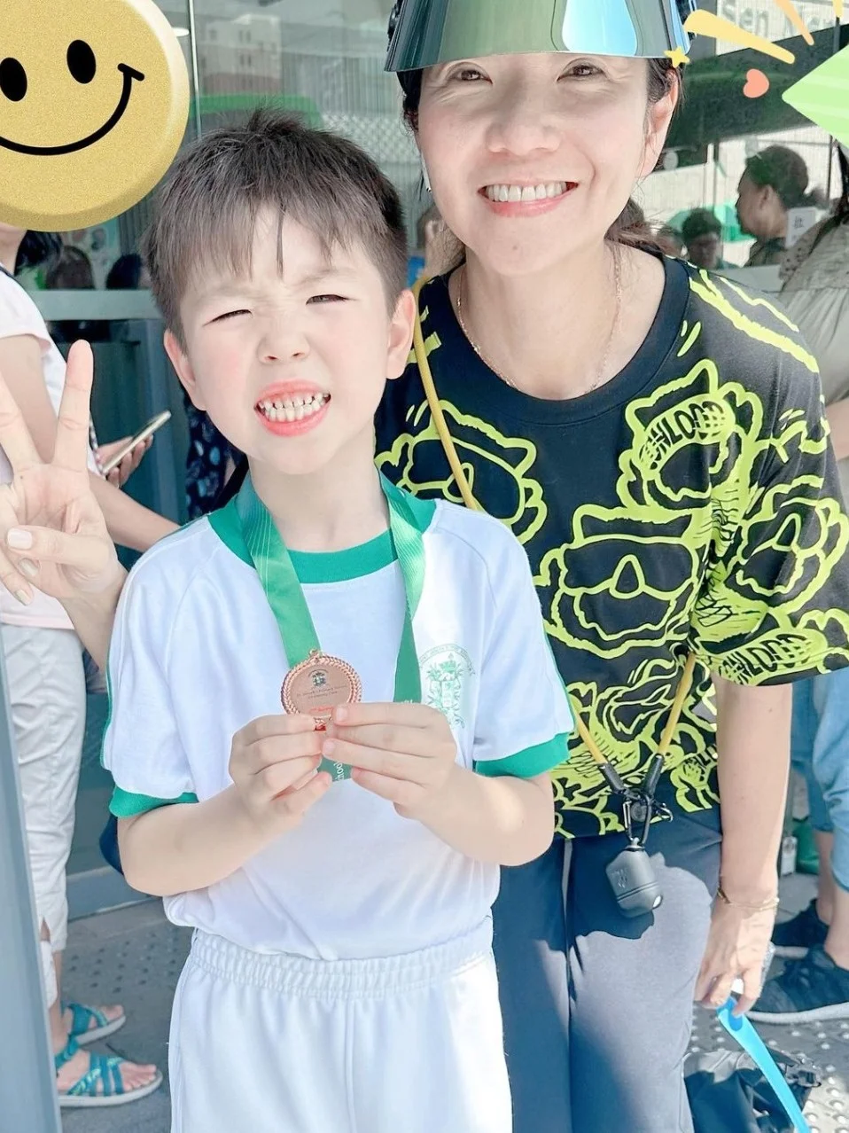 车婉婉7岁儿子矫正地包天！试戴牙套1小时火速弄坏 	 50岁车婉婉与外...