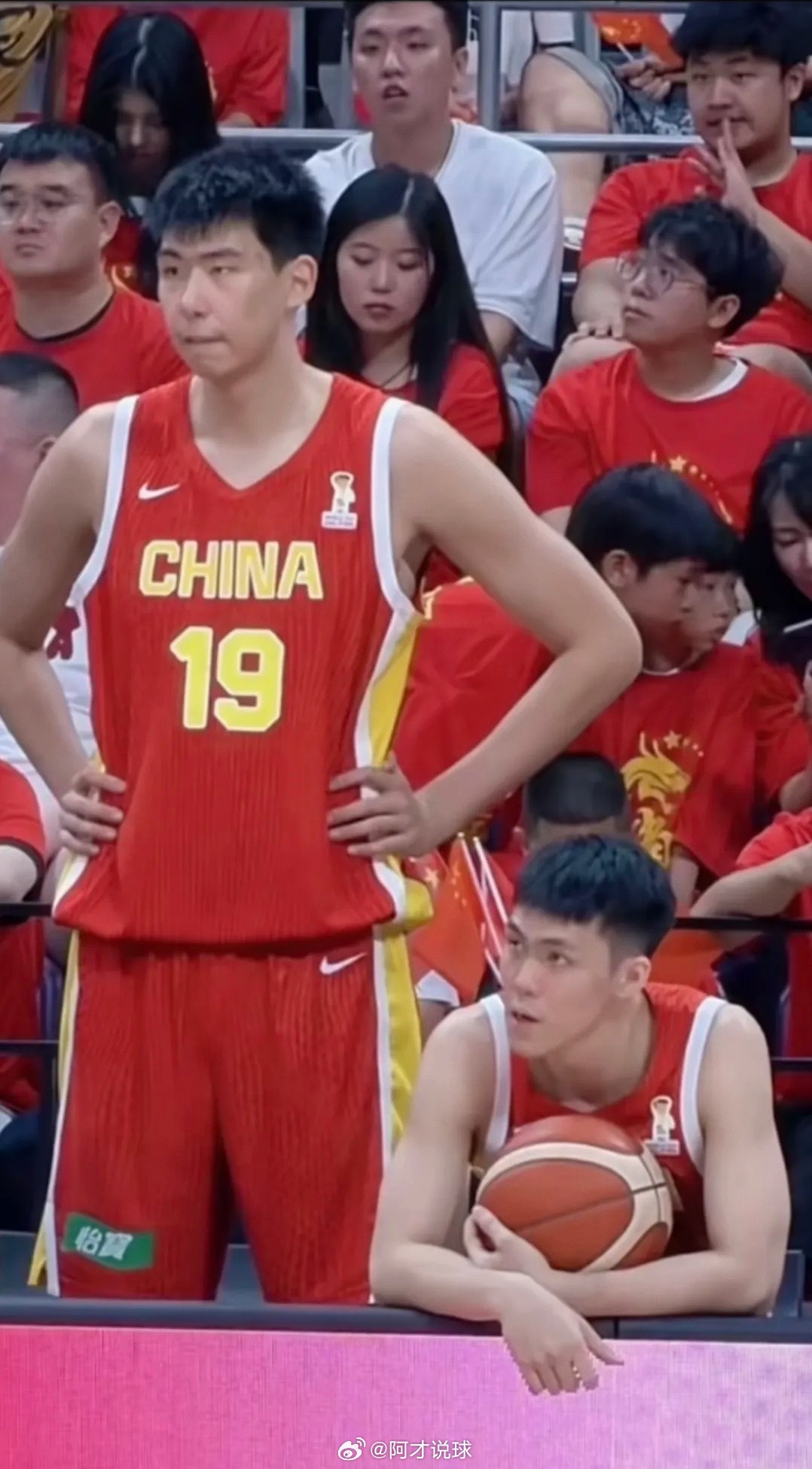 昨晚的比赛如果徐昕喝庞峥麟上去打打，结局会不会不太一样？男篮世预赛中国男篮不敌日