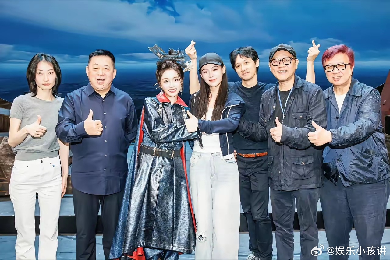 吴宣仪这一嗓子“我跟她才是真的”，喊得比任何一部她演过的偶像剧都动人。“爱你我的