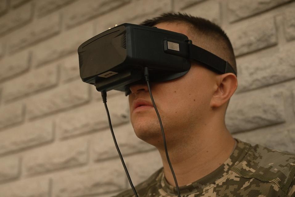 乌克兰要双线“作战”了。

除了自己的战场，下周，将派人去中东，帮助美以应对伊朗