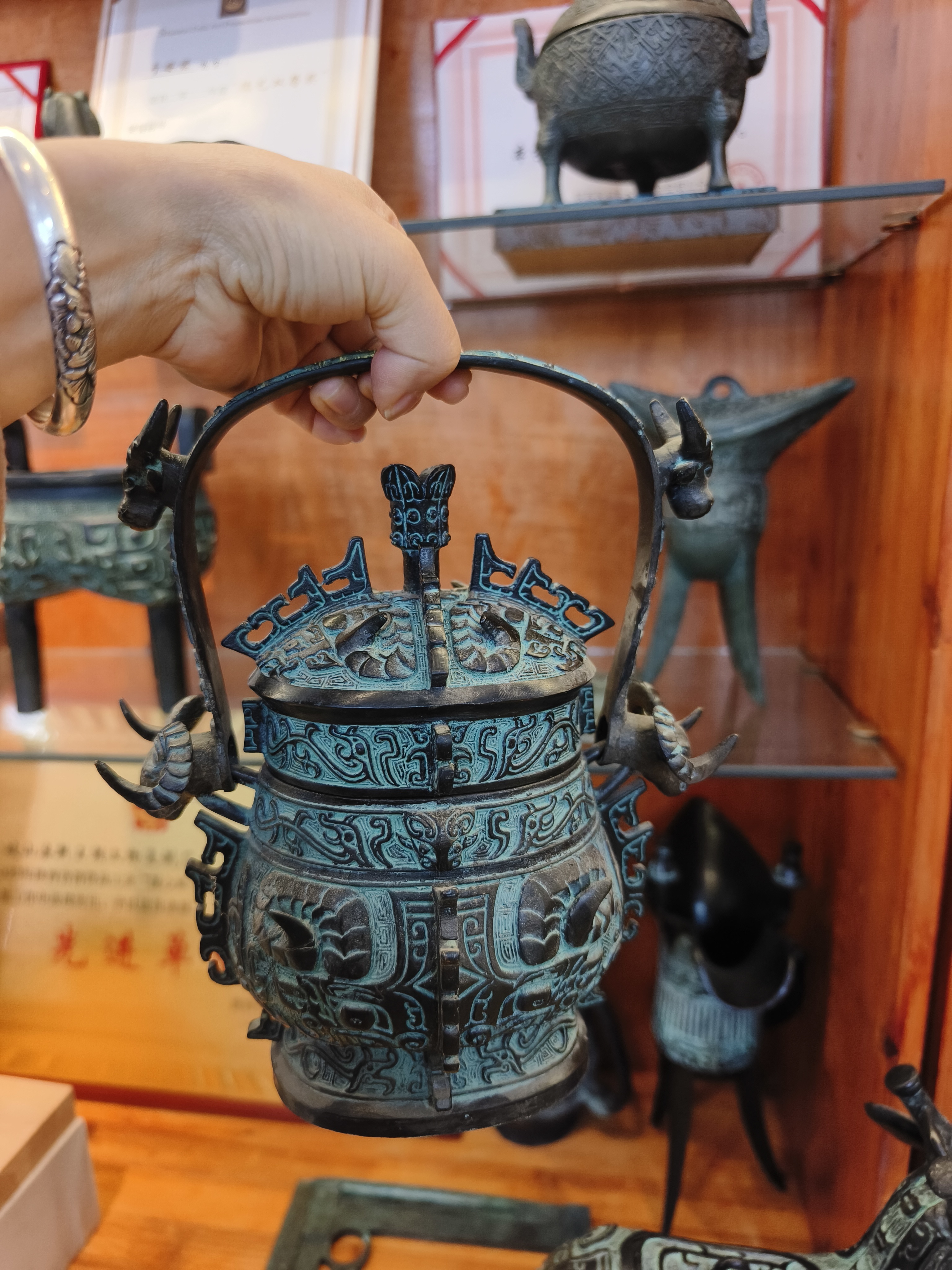 我在宝鸡过大年  来岐山踏进周文化发源过非遗年，目之所及，全是活态传承的礼乐文明