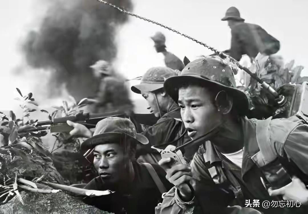 同登鬼屯炮台：一声巨响之后，千余骸骨沉睡山体十四年
 
鬼屯炮台越军仅3人逃生！