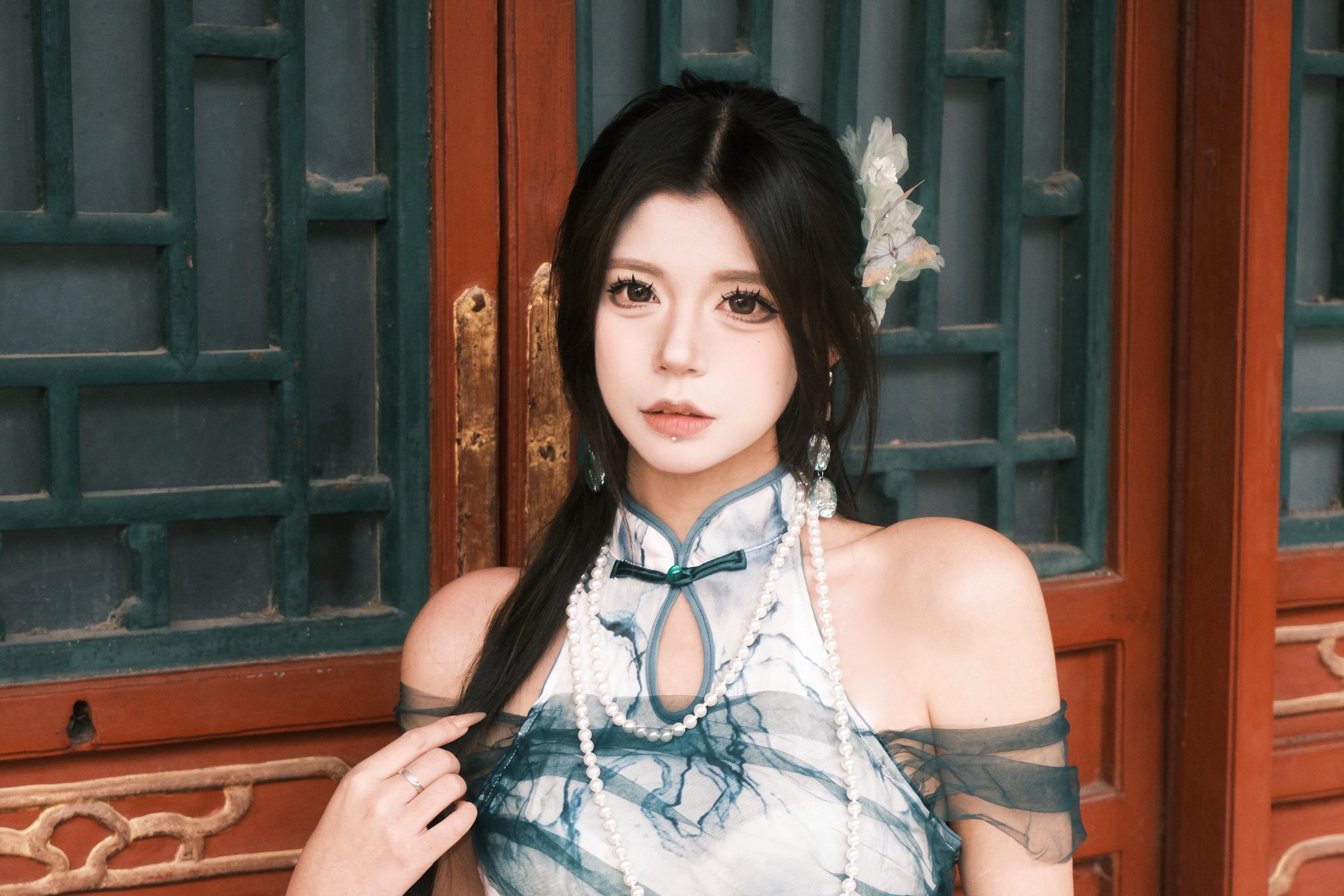 愿为你放下万千的荣华。