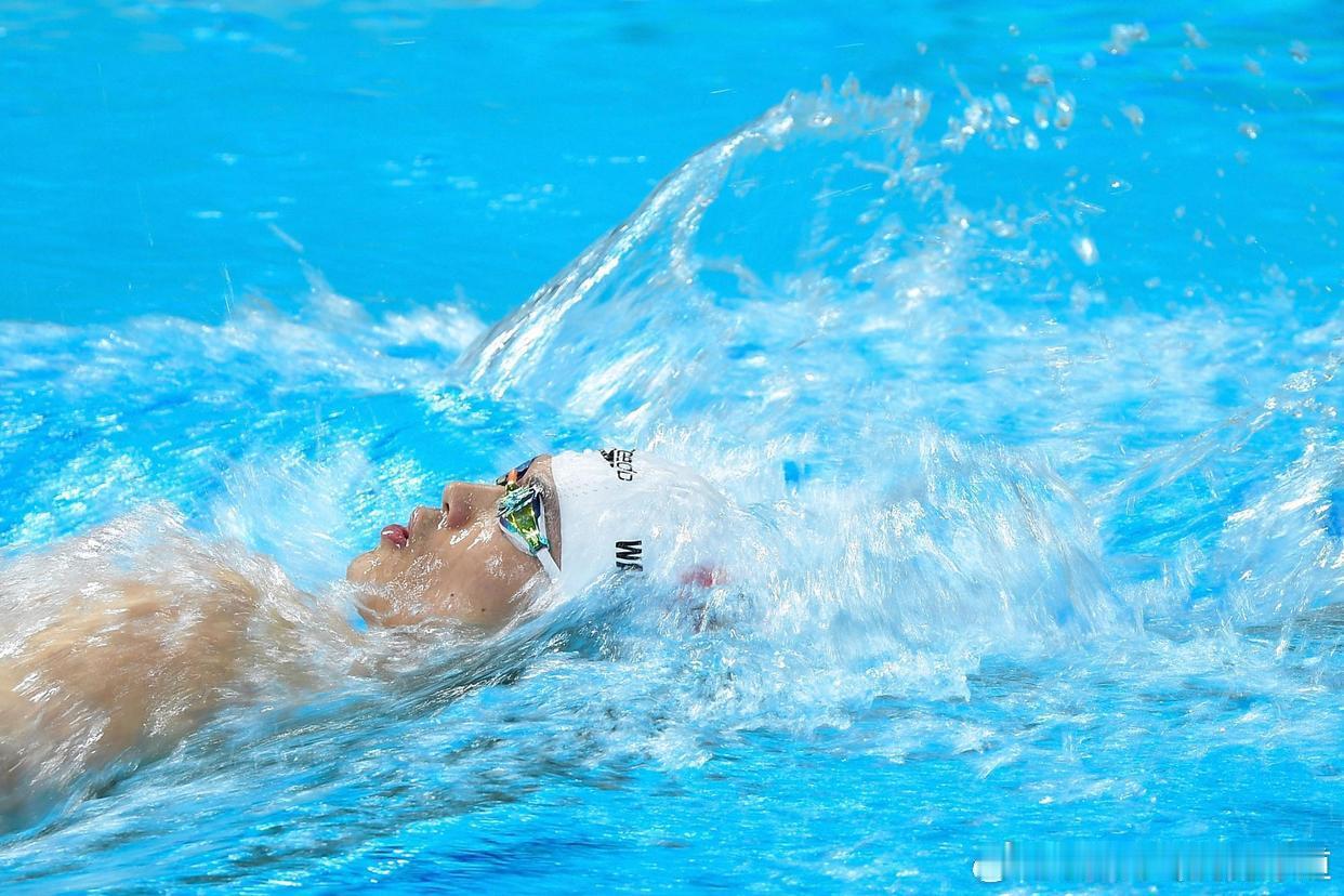 汪顺的第五届全运会[努力]加油，十五运！每一滴汗水都闪烁着未来的光芒，每一次努力