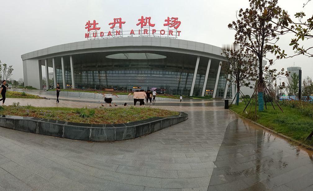菏泽牡丹机场校飞工作已经圆满完成啦！7月24日，中国民航飞行校验中心的B - 1