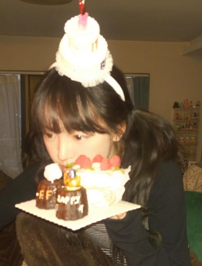 存一些生日拍照姿势🎂 ​​​