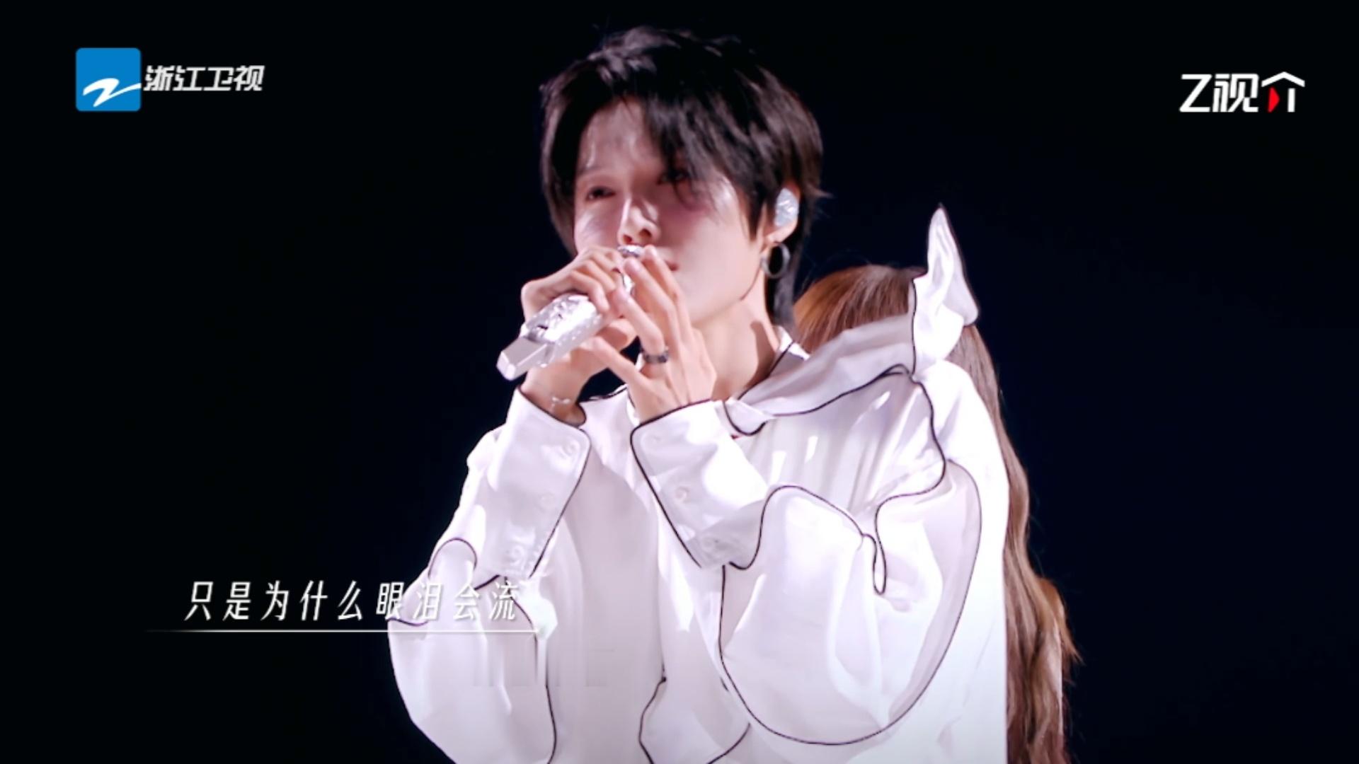 刘雨昕高音好爽 谁懂这种听觉暴击！前半段温柔叙事氛围感拉满，情绪层层堆叠，高音出