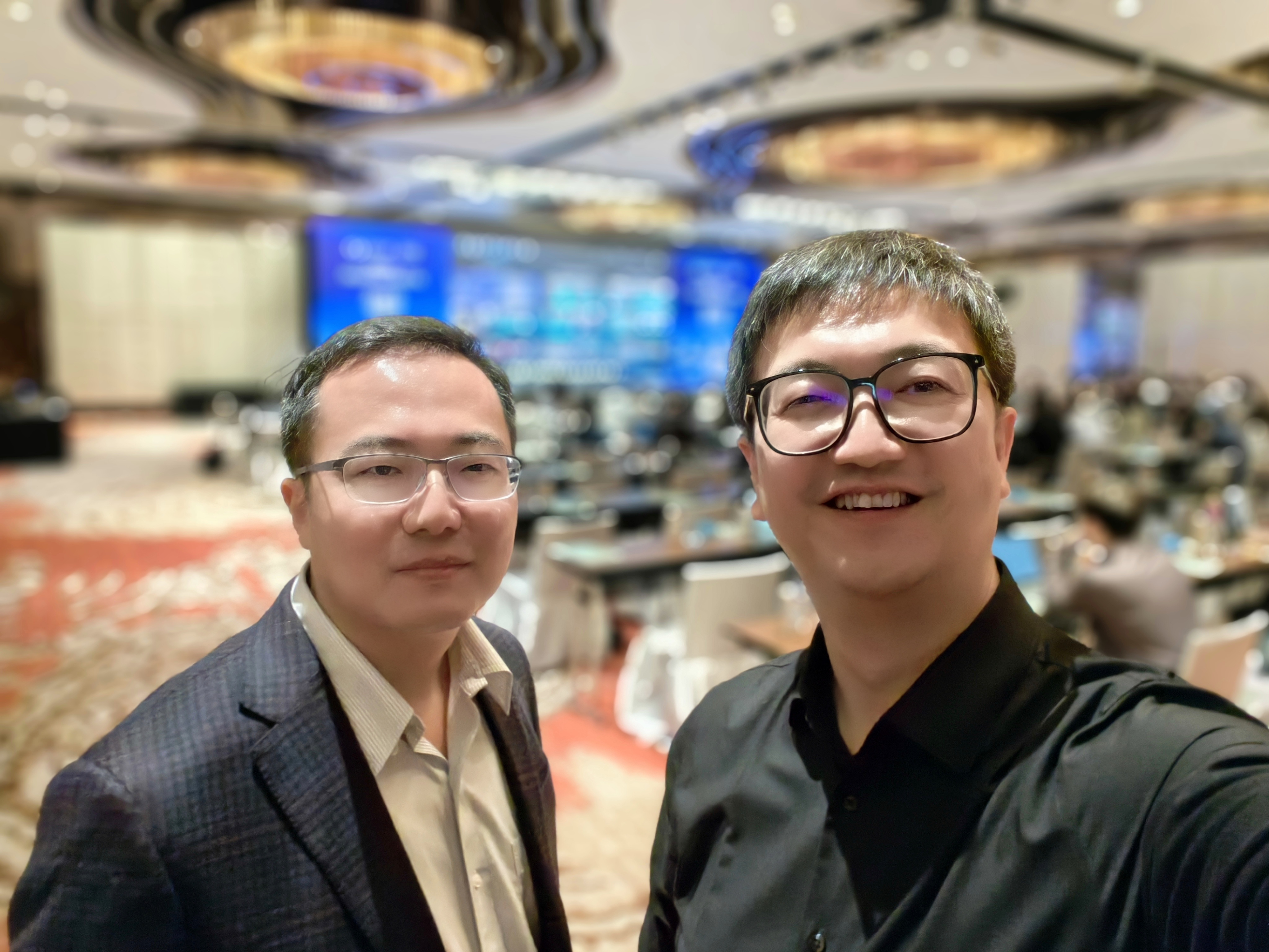 今天几位专家的报告都让我收获满满，好多都是不能发出来的，内部分享一下就好感觉每次