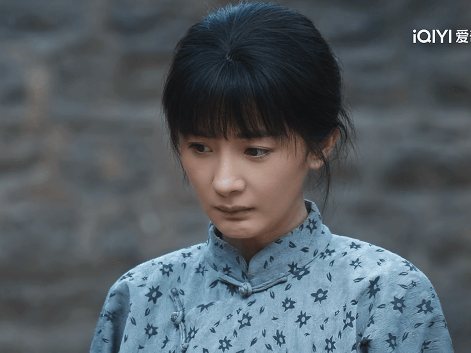 绣绣委屈哭了绣绣委屈封二怀！封二不许骂俺娘，看俺娘都委屈哭了🥹可是俺娘绣绣这个