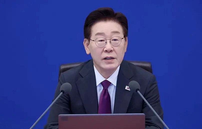 韩国跪着死伊朗站着死世界杯 韩国淘汰 韩国总统李在明发文称，此次韩国队未能晋级世
