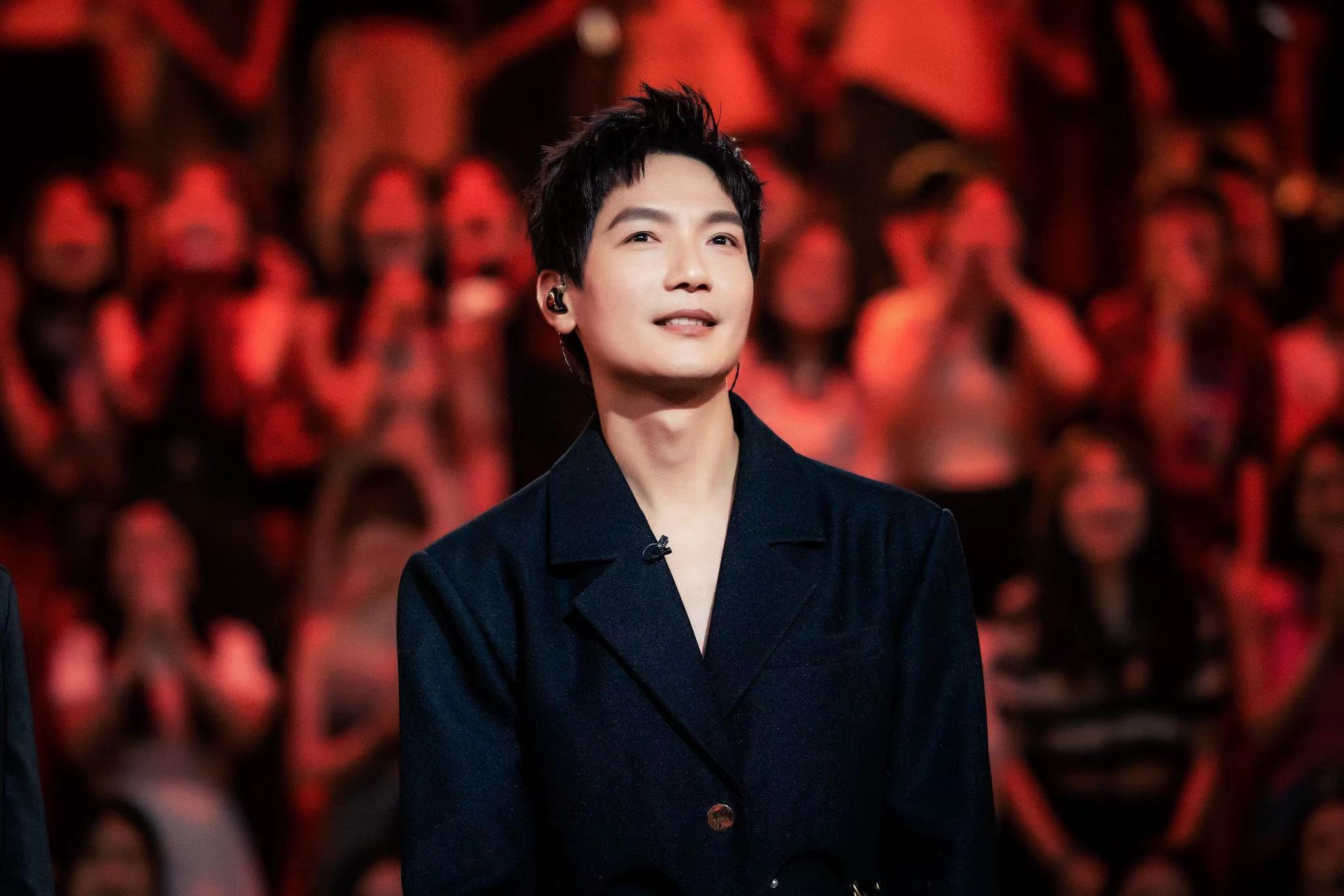 #陈楚生棱巡演官宣# 没有什么比看演唱会更快乐的事情了吧！相信大家心里也是跟我一