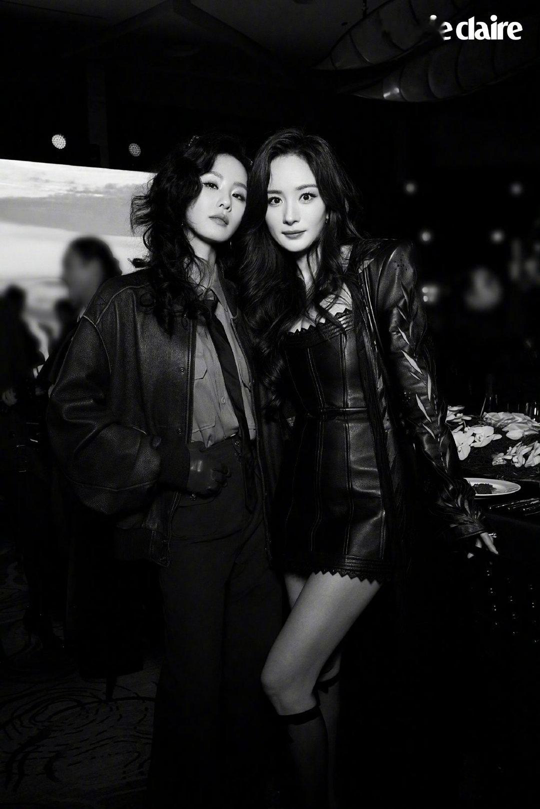 刚刚饱餐了一顿，那一口口香喷喷的饭菜真是让人满足，此刻心情格外愉悦，生活中的小确